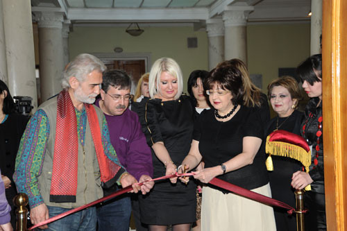 Solo exhibition of renowned doll experts, award winners and laureates of many international competitions Parviz Huseynov and Irina Gundorina “Jazz Style Dolls”