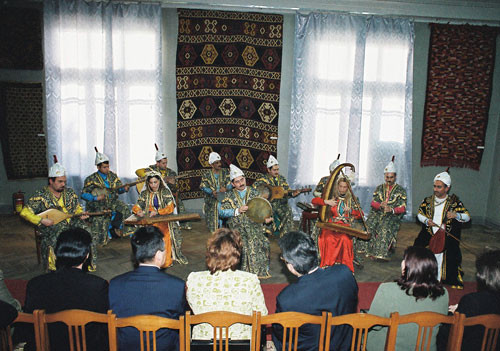 TÜRKSOY.  Türk  dilində  danışan  ölkələrin  mədəniyyət  nazirlərinin  daimi  şurasının XIX toplantısı