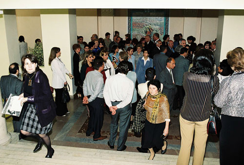 III-ий Международный симпозиум на тему «Азербайджанский ковер и народно-прикладное искусство»