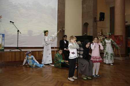 Performance of "Persian motifs" in the framework of “Theatre in the museum”, dedicated to the 115th anniversary of S. Yesenin by the "Gunay" Children’s Theatre
