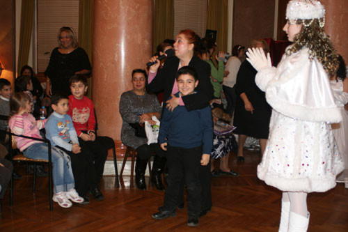Performance of "Nutcracker"  by the "Gunay" Children