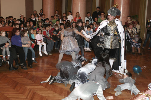 “Muzeydə teatr” silsiləsi çərçivəsində “Günay” Uşaq Teatrının təqdimatında  «Şelkunçik» tamaşası