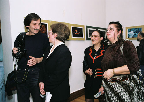 Müslüm Eldarov adına  “Ənənəvilik və Müasirlik” II Beynəlxalq Fotomüsabiqə Bakı - 2005