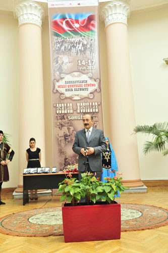 Awarding of cultural and art workers by honorary titles