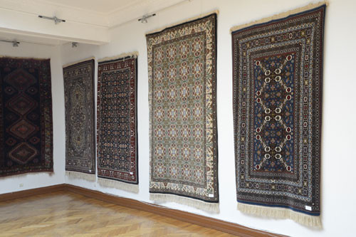 Выставка «Ковры и ковровые изделия»