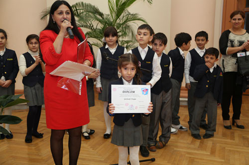 Выставка  и концерт учащихся  гимназии имени Н.Туси,  посвященные памяти художника Сары Манафовой