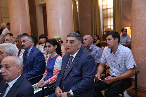 Фотовыставка в рамках IV Республиканского фестиваля национальных меньшинств «Азербайджан – мой край родной», проживающих на территории Азербайджанской Республики