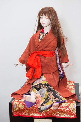 Передача работ мастера по куклам Мари Шимизу из Японии в дар Арт–Галерее  «Кукла» Баку, Азербайджан