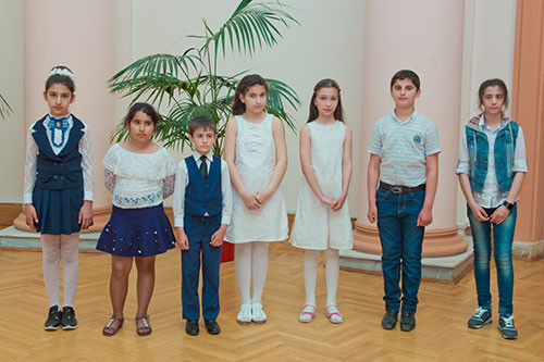 II республиканский конкурс – выставка картин и ручных работ на тему «Исламская цивилизация глазами детей», посвященная «Исламскому Году  Солидарности» в Азербайджанском Республике