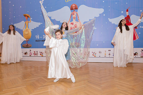 Международная выставка кукол грузинских художников «Под крылом Ангела»