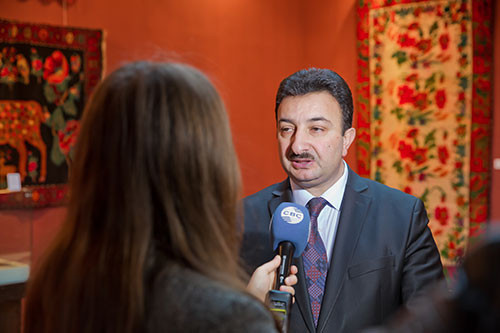 “Bizi yurdumuza qaytarın”  adlı sərgi-konfrans