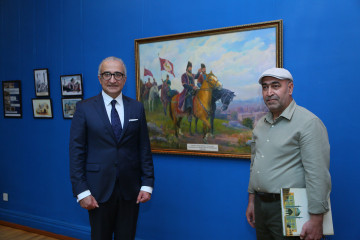 “Qərbi Azərbaycanın tarixi abidələri və mədəni irsi” mövzusunda sərgi və fotoalbomun təqdimatı