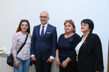 “Qərbi Azərbaycanın tarixi abidələri və mədəni irsi” mövzusunda sərgi və fotoalbomun təqdimatı