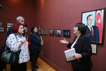 “Qərbi Azərbaycanın tarixi abidələri və mədəni irsi” mövzusunda sərgi və fotoalbomun təqdimatı