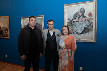 Персональная выставка художника Эльданиза Бабаева «Весть о Победе»