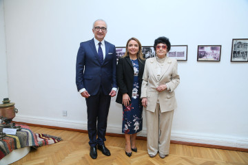 “Qərbi Azərbaycanın tarixi abidələri və mədəni irsi” mövzusunda sərgi və fotoalbomun təqdimatı