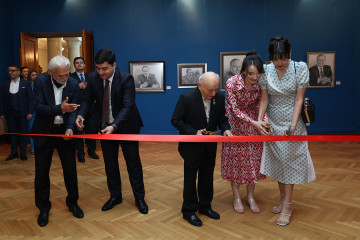 "100 Years"  Group Exhibition of Young Artists