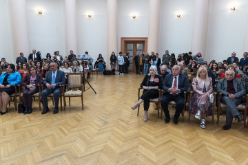 18 Aprel - Beynəlxalq Abidələr və Tarixi Yerlər Günü çərçivəsində “Qobustan qayaüstü təsvirləri incəsənətdə” adlı sərgi