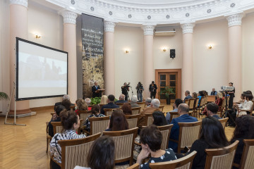 Выставка «Петроглифы Гобустана в искусстве» в рамках 18 апреля - Международного дня памятников и исторических мест