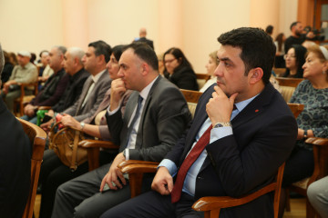 “Qərbi Azərbaycanın tarixi abidələri və mədəni irsi” mövzusunda sərgi və fotoalbomun təqdimatı