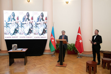 Eldəniz Babayevin  «Zəfər müjdəsi» adlı fərdi sərgisi