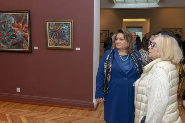 «On the trail of ancestors» solo exhibition by the Honored Artist of Azerbaijan Ulviyya Hamzayeva