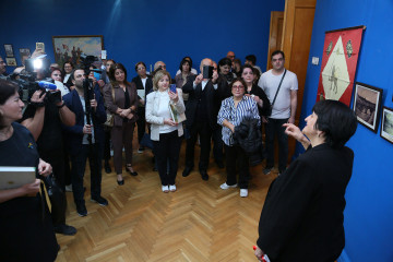 “Qərbi Azərbaycanın tarixi abidələri və mədəni irsi” mövzusunda sərgi və fotoalbomun təqdimatı