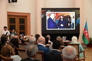 Eldəniz Babayevin  «Zəfər müjdəsi» adlı fərdi sərgisi