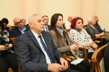 “Qərbi Azərbaycanın tarixi abidələri və mədəni irsi” mövzusunda sərgi və fotoalbomun təqdimatı