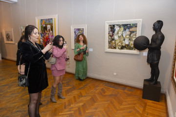 Персональная выставка Афсаны Хабиб «Favolе»