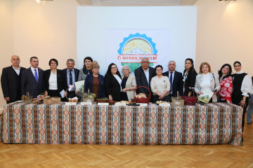 “Qərbi Azərbaycanın tarixi abidələri və mədəni irsi” mövzusunda sərgi və fotoalbomun təqdimatı