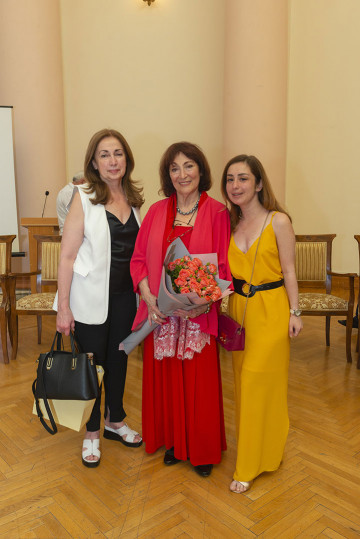 Presentation of the national "Dede Gorgud" prize to the artist Margarita Kerimova-Sokolova