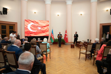 Eldəniz Babayevin  «Zəfər müjdəsi» adlı fərdi sərgisi